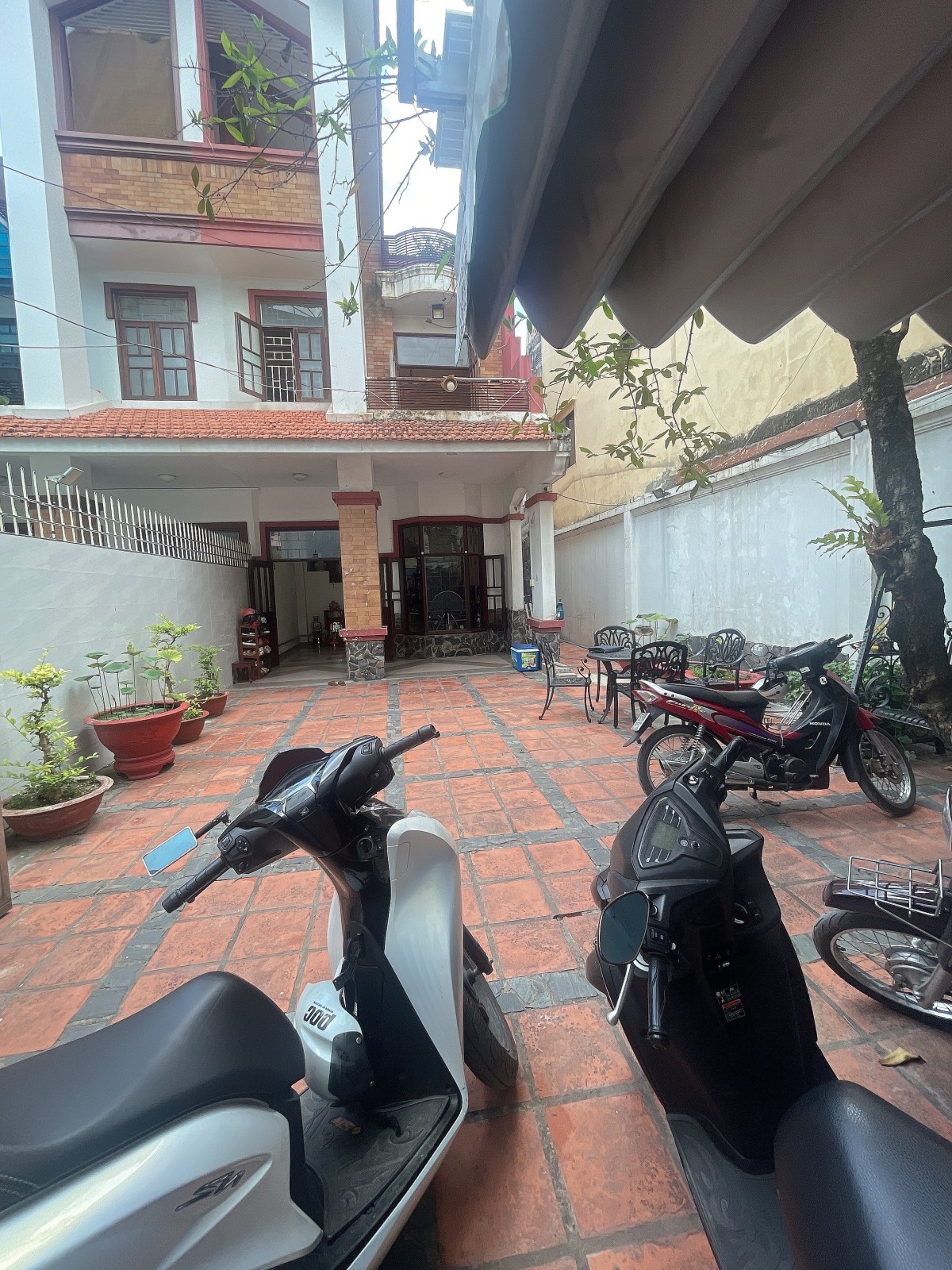 Bán nhà đường Cách Mạng Tháng 8, Quận 10 - ảnh 2