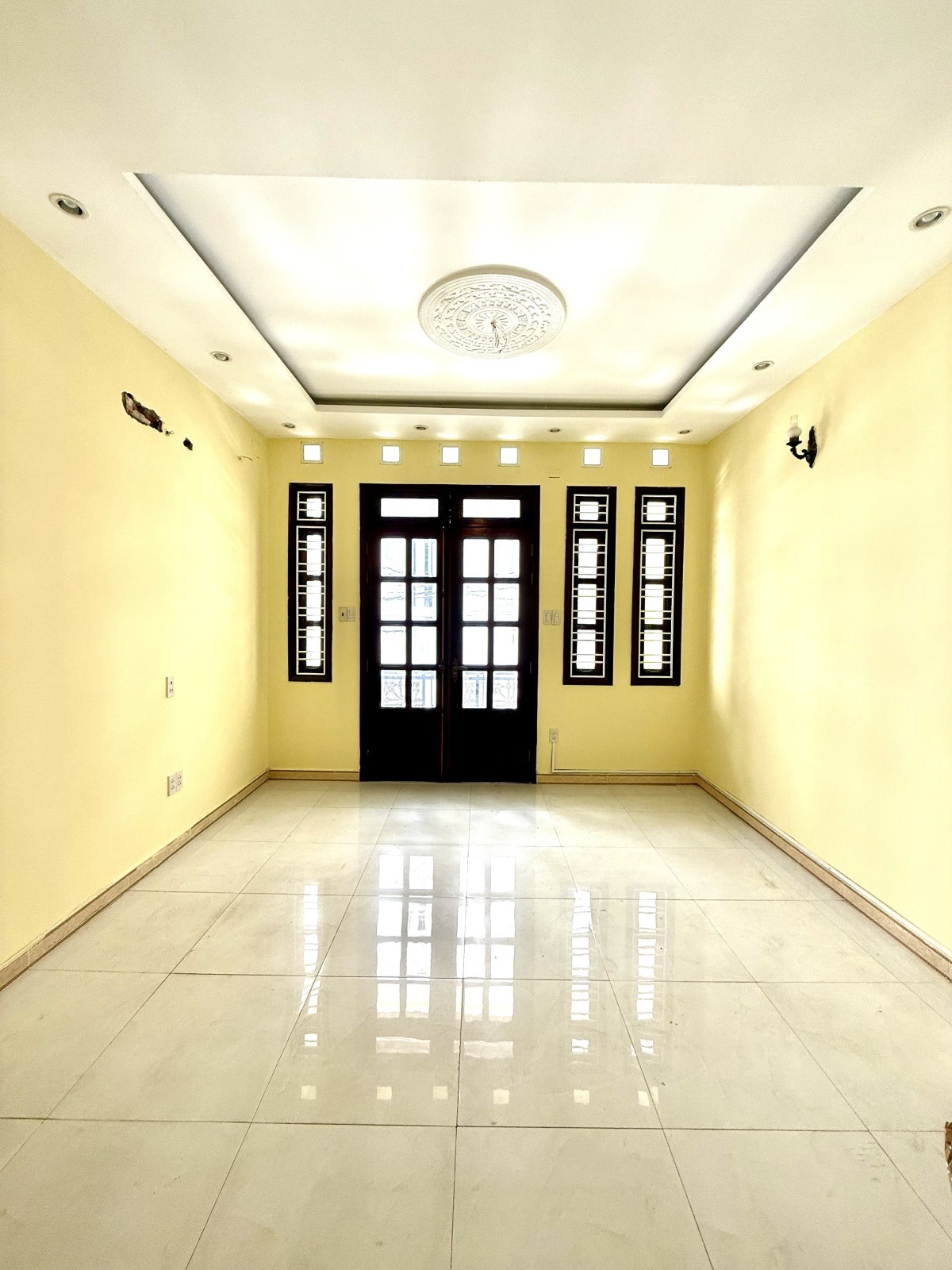 Bán nhà đường Yên Thế, Tân Bình