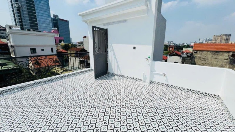 Bán nhà Thái Hà - 33m2 6 tầng thang máy - mặt tiền rộng 7.9m - ô tô cách 30m - giá 12,8 tỷ