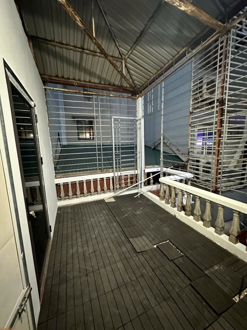 Bán nhà Ngõ Quỳnh - 25m2 5 tầng - Lô góc gần ô tô - giá 4,x tỷ