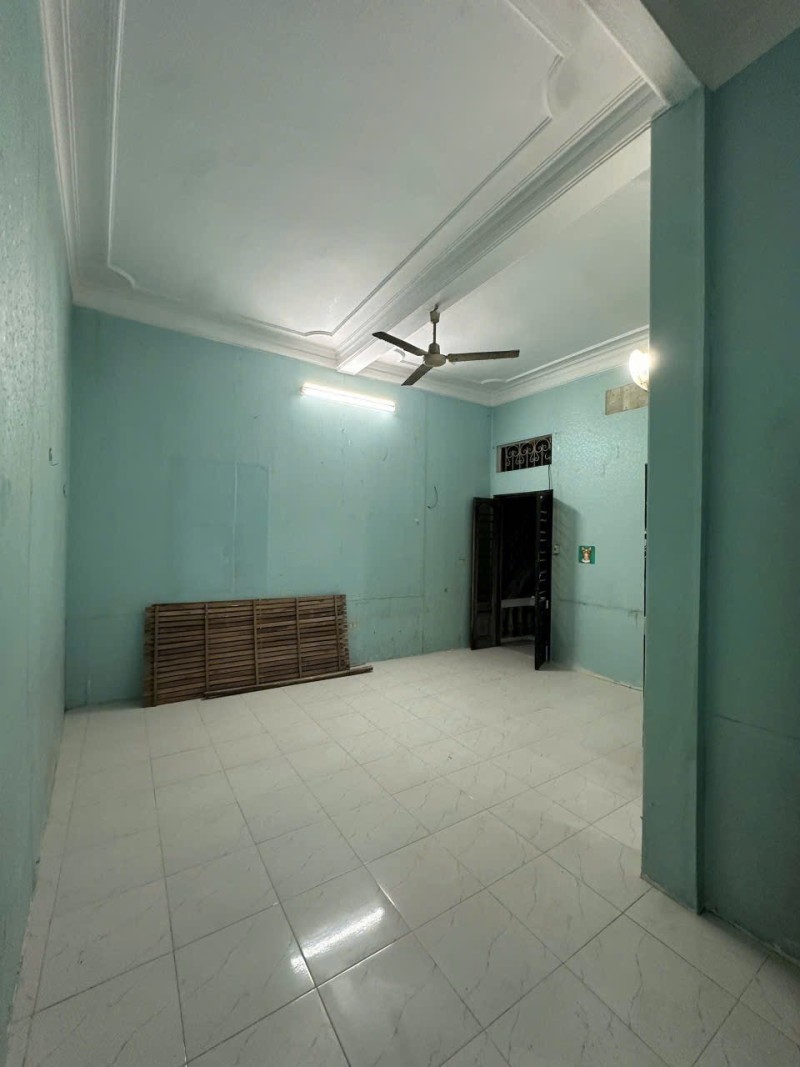 Bán nhà Ngõ Quỳnh - 25m2 5 tầng - Lô góc gần ô tô - giá 4,x tỷ