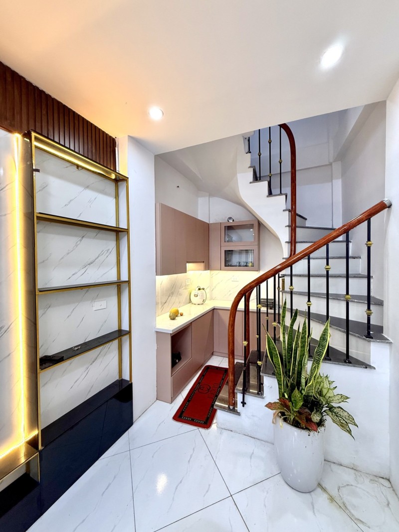 Bán nhà Minh Khai - 18m2 4 tầng - gần Chợ Mơ, Bách Khoa - giá 5,45 tỷ