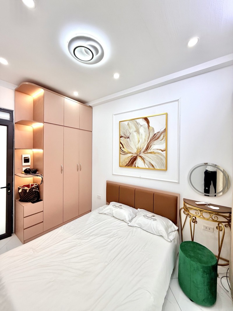 Bán nhà Minh Khai - 18m2 4 tầng - gần Chợ Mơ, Bách Khoa - giá 5,45 tỷ