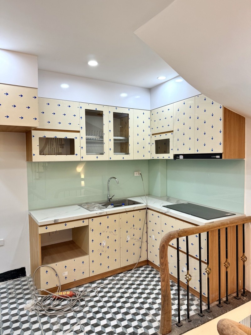 Bán nhà Trương Định - 24m2  5 tầng - hai mặt thoáng - 15m ra mặt phố - giá 6,8 tỷ
