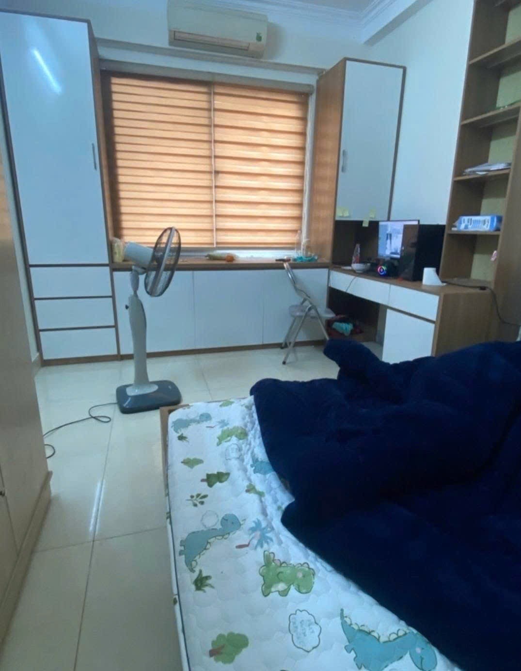 Bán nhà Đền Lừ - 29m2x5 tầng, lô góc - ô tô đỗ cổng - 5m ra ô tô tránh - giá 6,5 tỷ