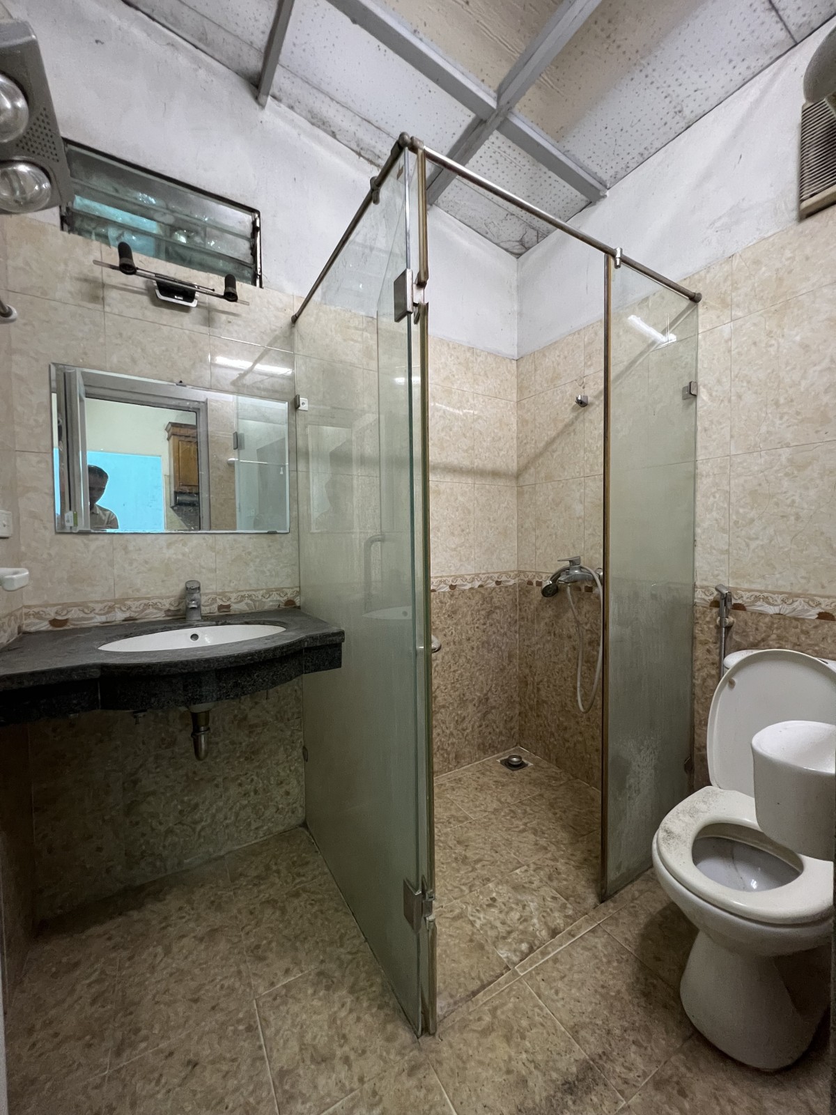 Bán nhà Kim Ngưu - Trần Khát Chân - Lương Yên - 41m2 x 3 tầng chắc chắn - ô tô lùi cửa - Nhỉnh 8 tỷ