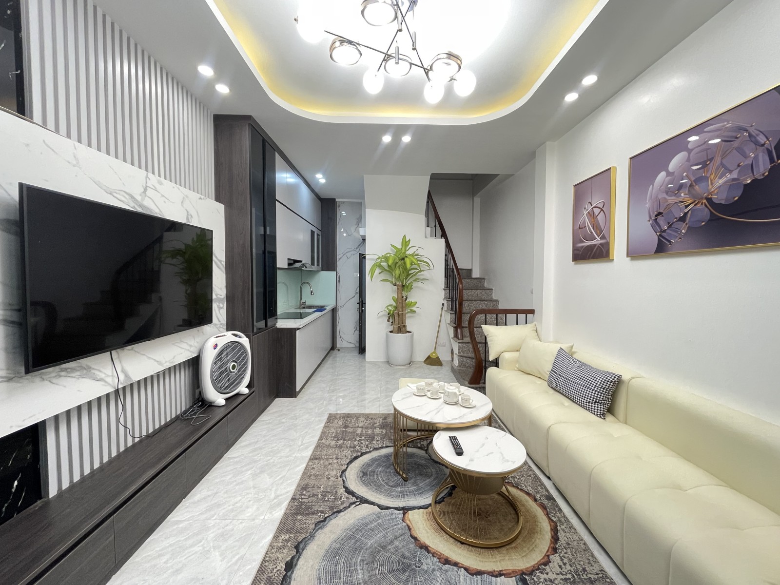 Bán nhà ngõ 325 Kim Ngưu - 27m2 4 tầng - full nội thất, gần phố, gần ô tô - giá 5,4 tỷ