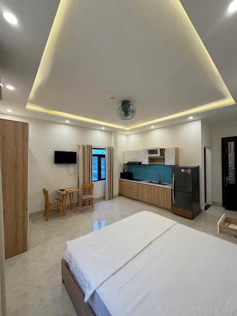 TRƯỜNG SA 100m², 5 tầng, ngang 5m, dài 20m, giá 16.8 tỷ, Ngũ Hành Sơn