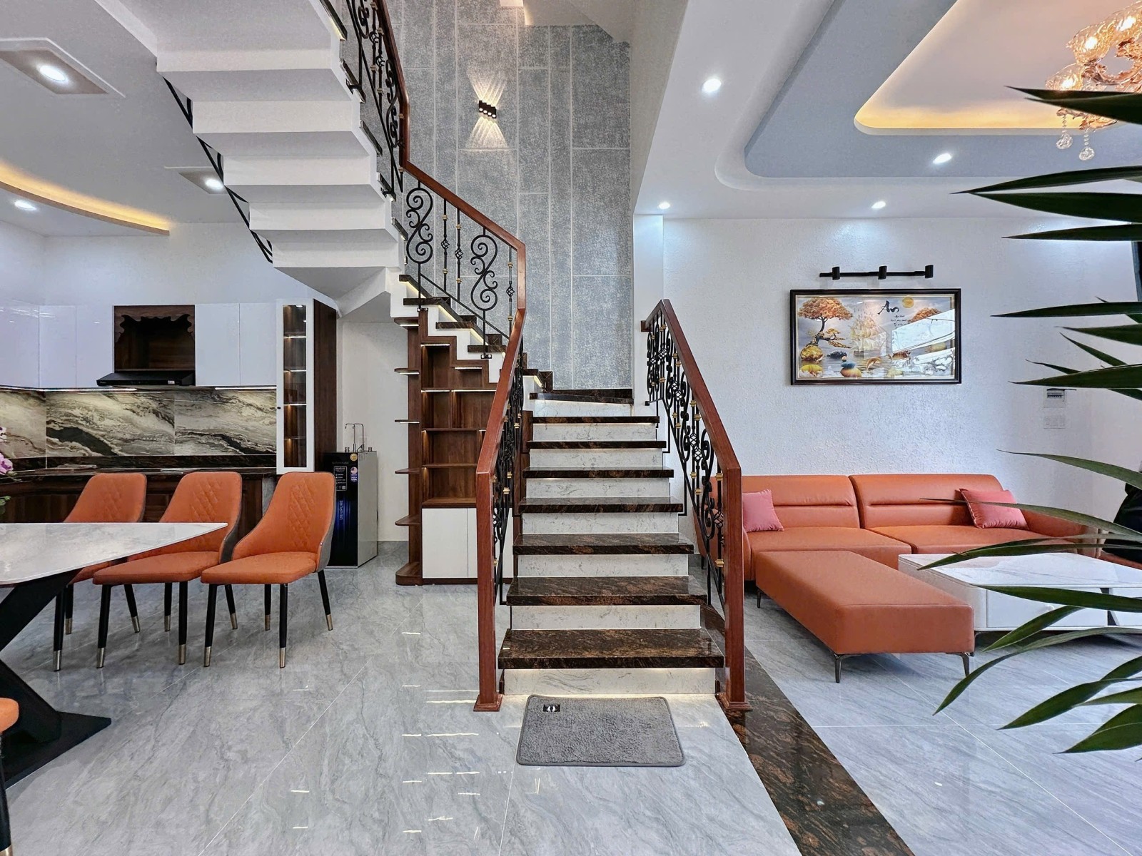 NGUYỄN BÍNH 105m², 3 tầng, ngang 5m, dài 21m, giá 8.3 tỷ, Liên Chiểu