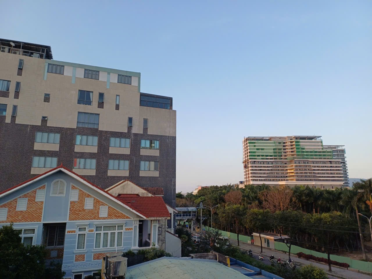 NGUYỄN TRI PHƯƠNG 116m², 3.5 tầng, ngang 4.4m, dài 26.4m, giá 16 tỷ, Thanh Khê