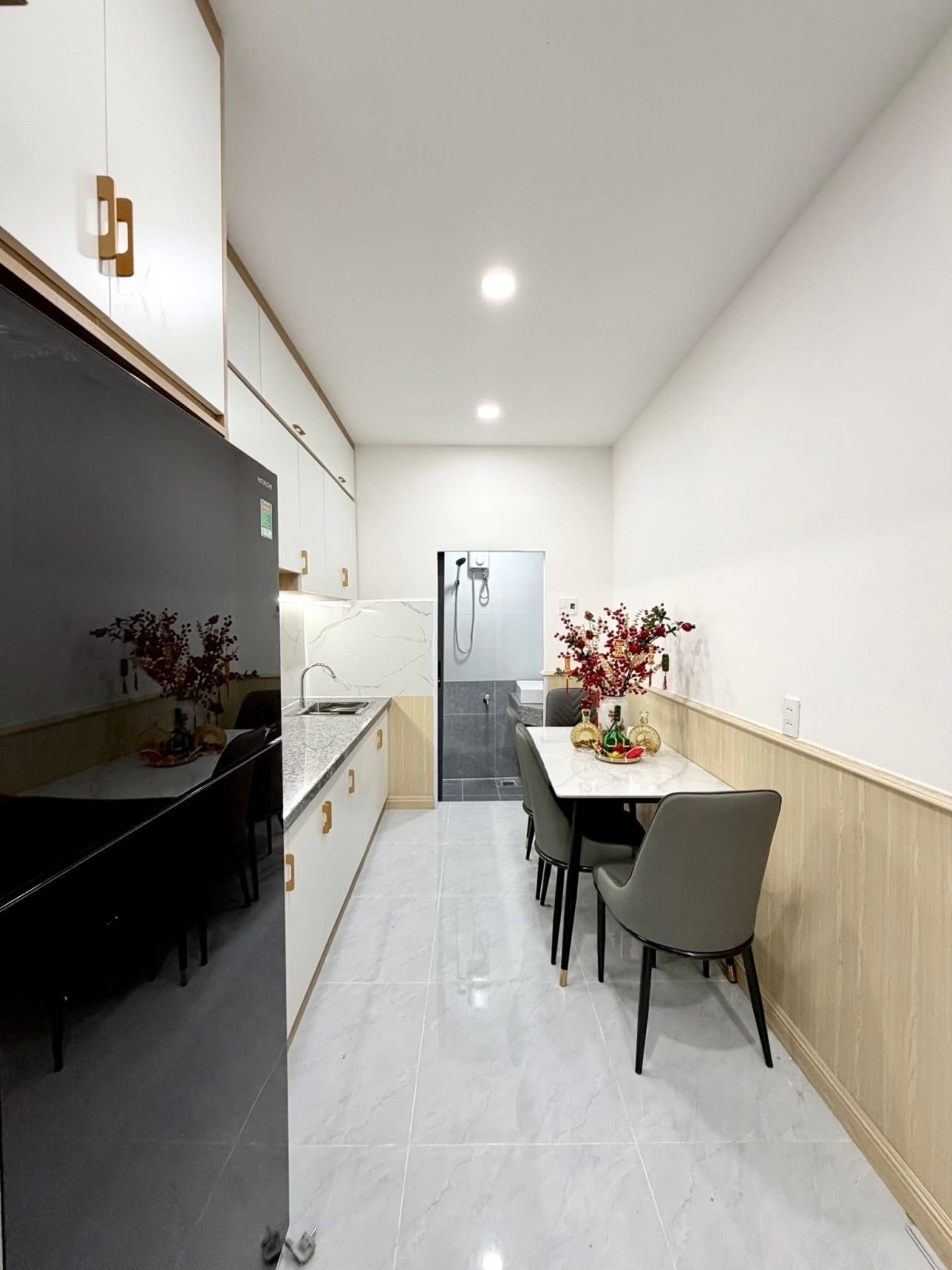 Bán nhà đường Nguyễn Thượng Hiền, Quận 3 - ảnh 3