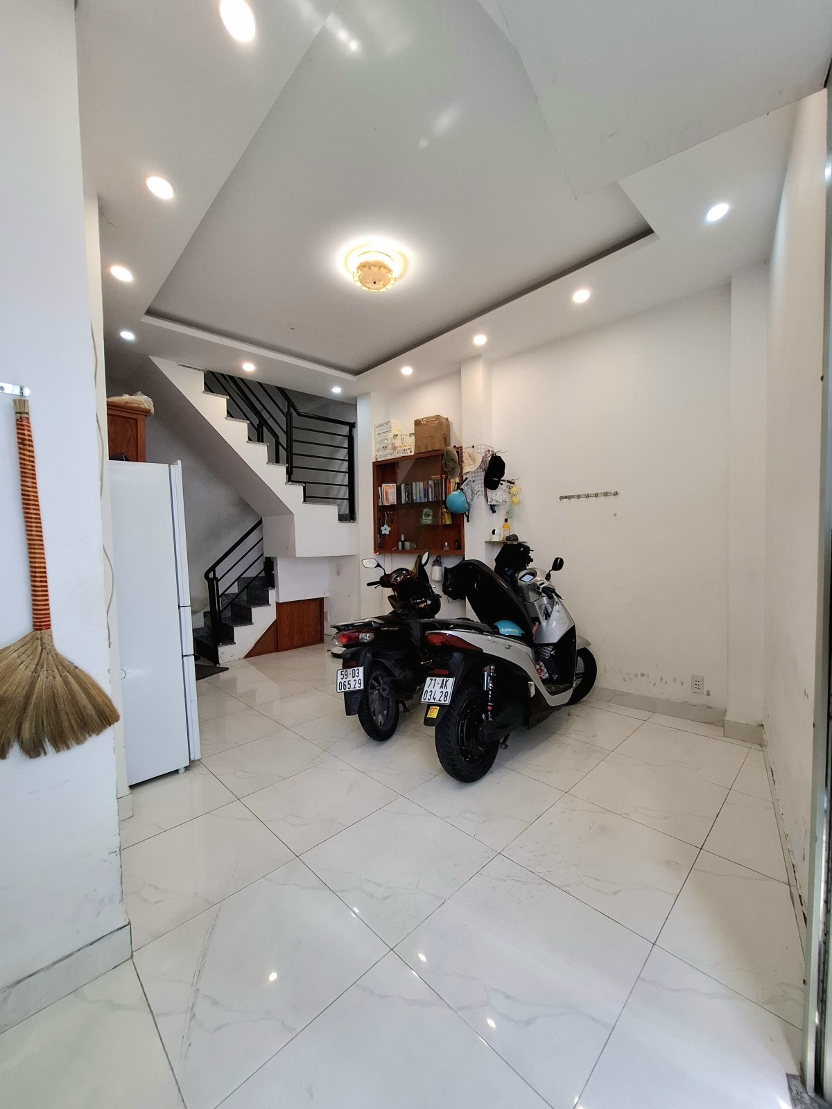 Bán nhà đường Cách Mạng Tháng Tám, Quận 10
