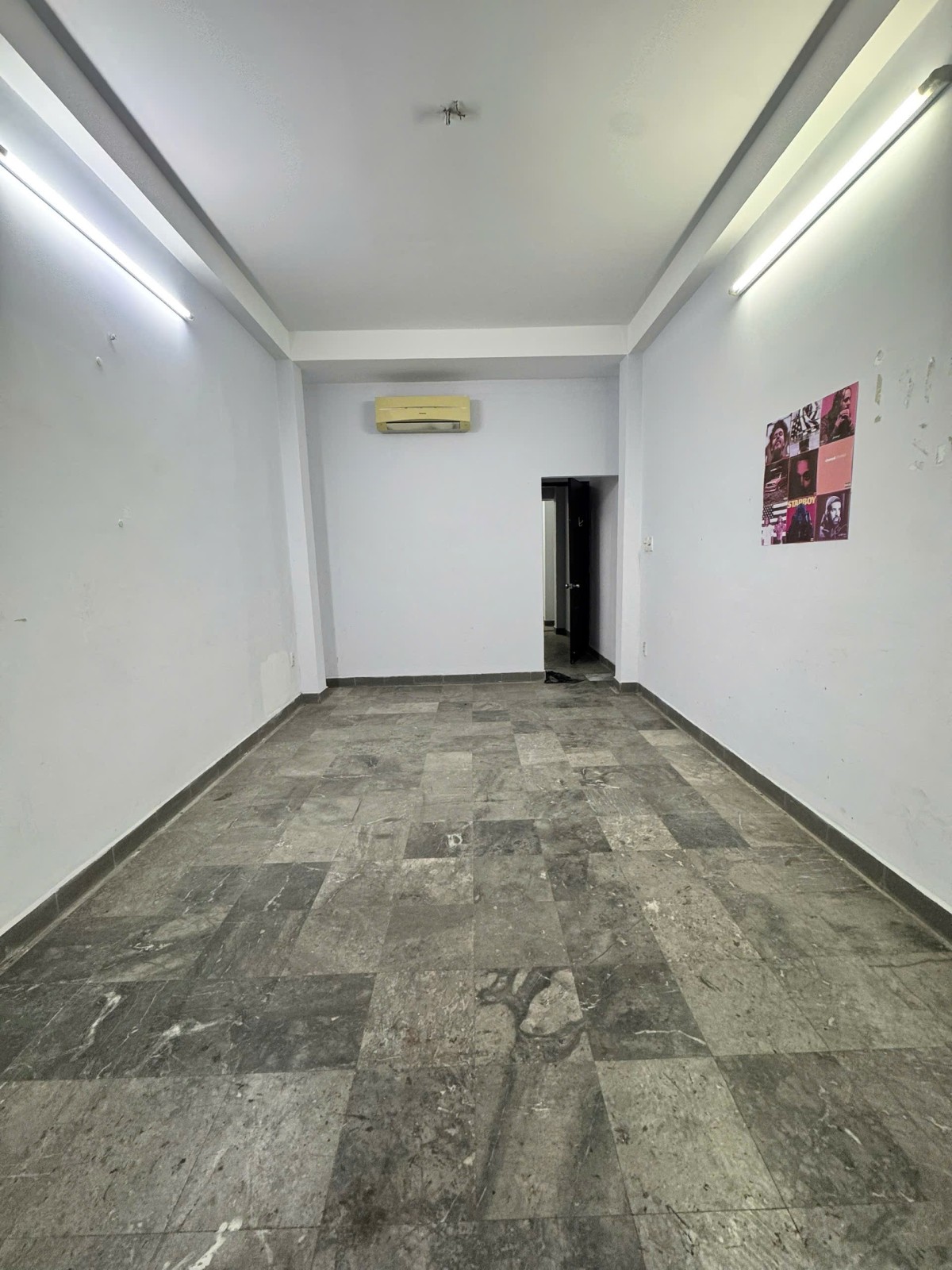 Bán nhà đường Nguyễn Phi Khanh, Quận 1