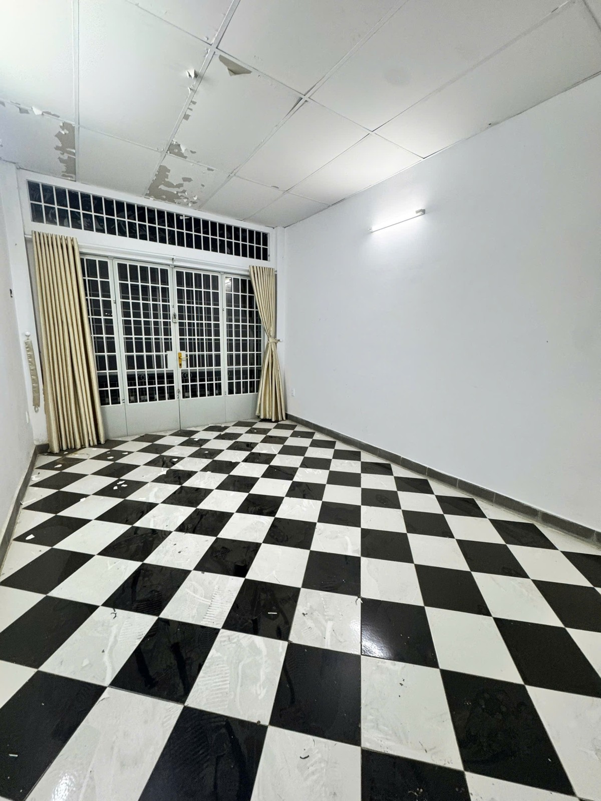 Bán nhà đường Nguyễn Phi Khanh, Quận 1 - ảnh 3